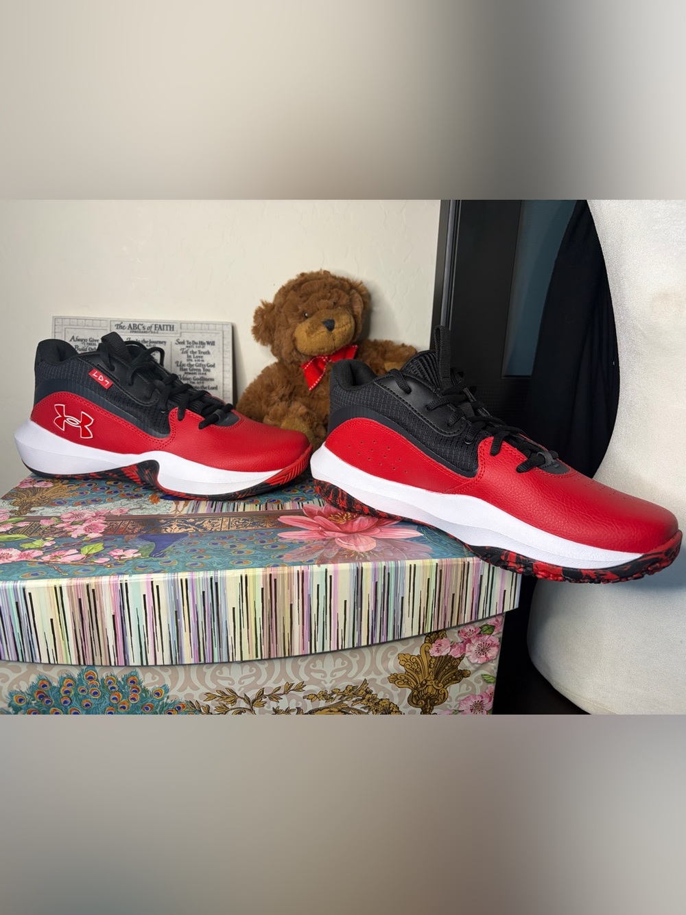 Under Armour Lockdown 7 Red Black Basketball Shoes Men’s 9 Women’s 10.5
